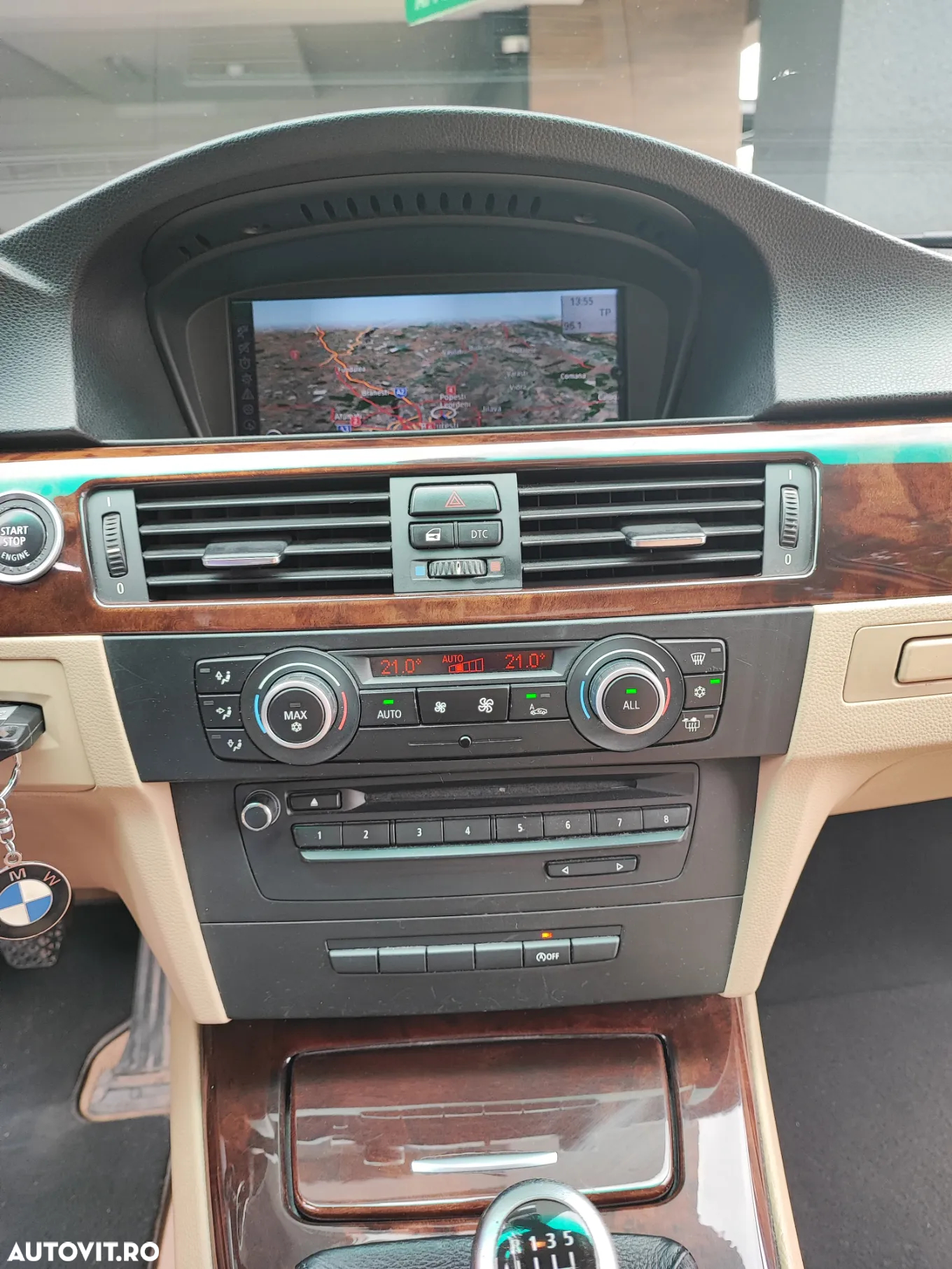 BMW Seria 3 320d EfficientDynamics Edition - 38