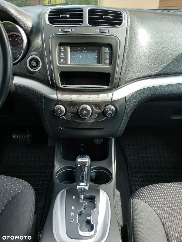Dodge Journey - 16