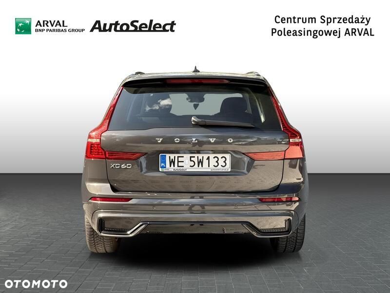 Volvo XC 60 B4 B Plus Dark - 5