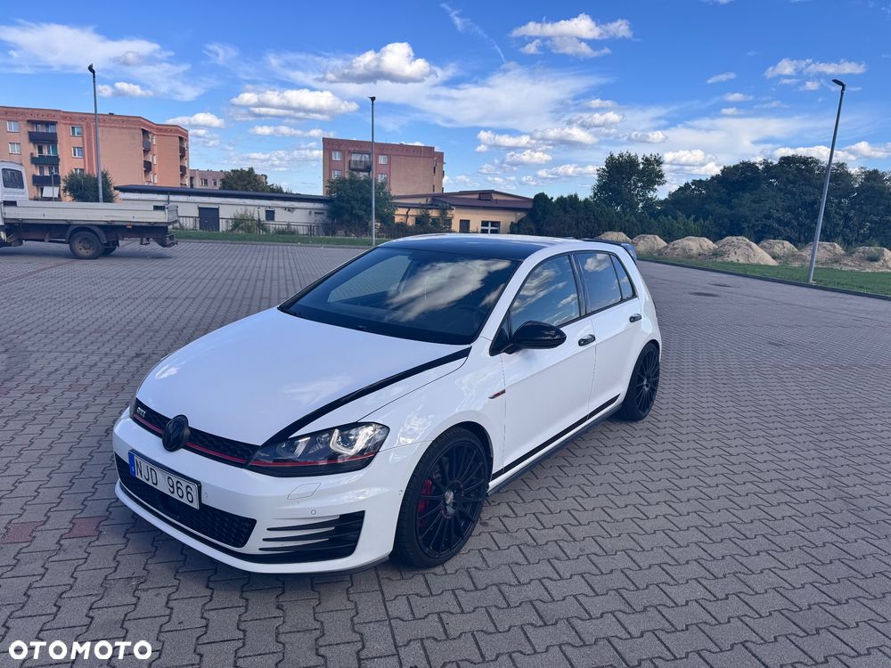 Volkswagen Golf GTI Performance BlueMotion Technology DSG - 16