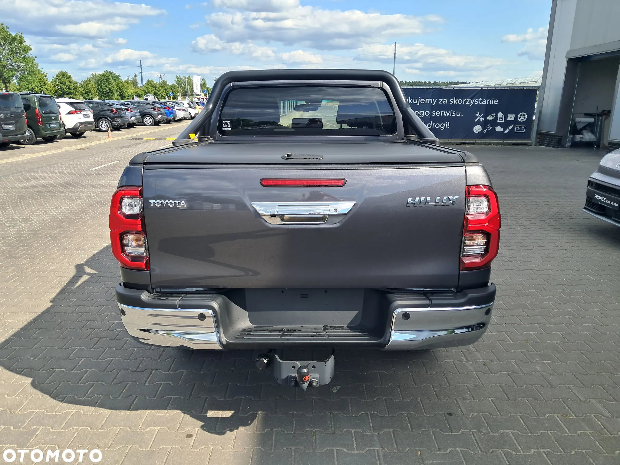 Toyota Hilux - 4