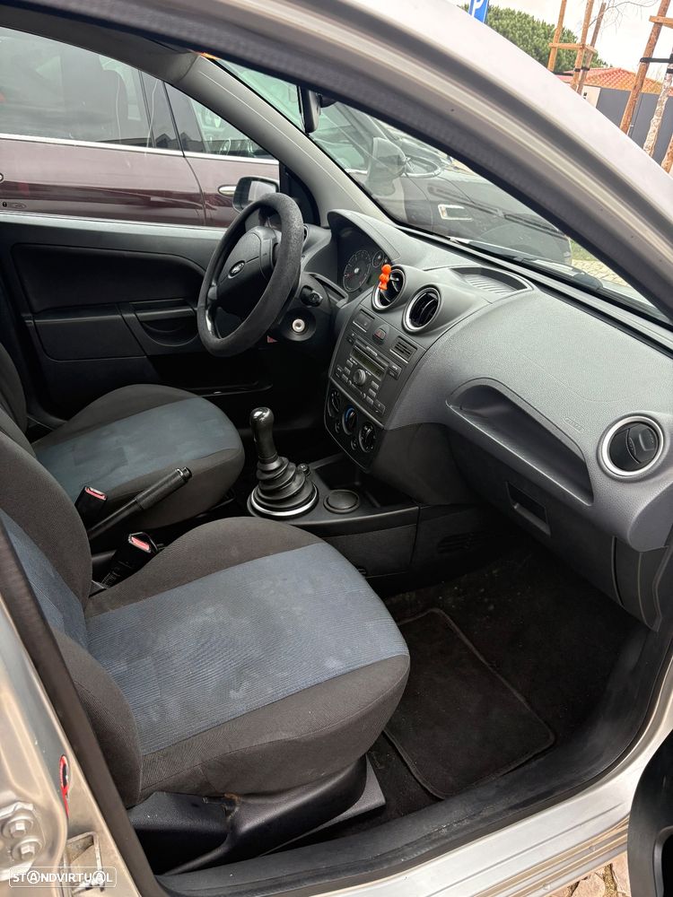 Ford Fiesta 1.25 Trend - 6