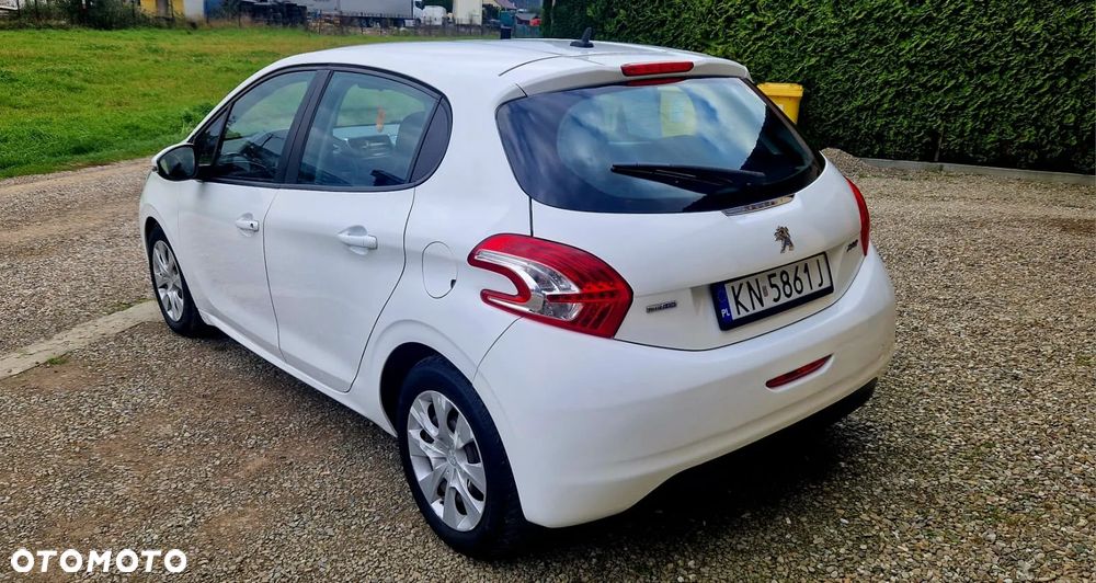 Peugeot 208 1.4 HDi Business Line - 3