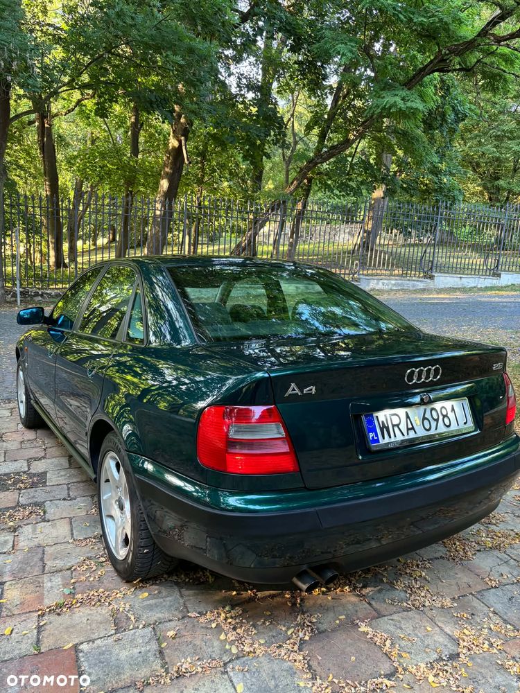 Audi A4 Limousine 2.6 - 5