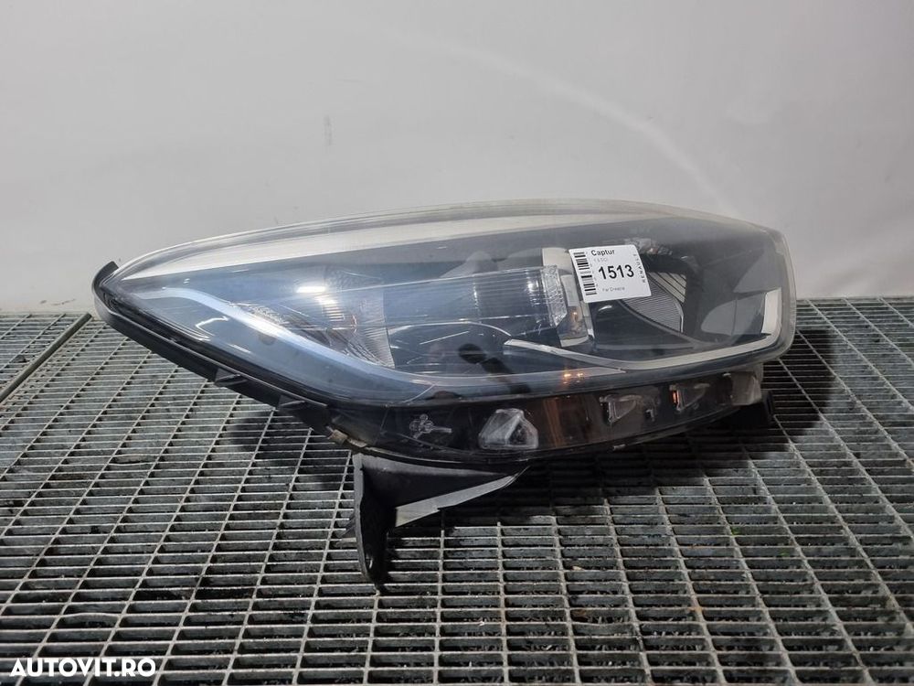 Far Dreapta Renault Captur 2013 - 2017 SUV 4 Usi (1513) Cu lupă - 2