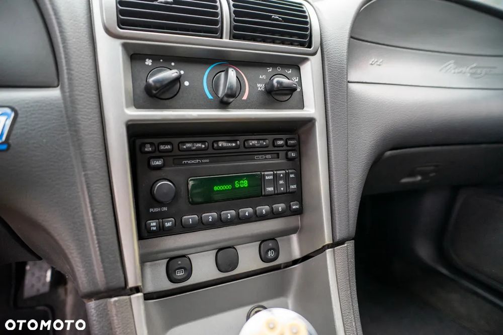 Ford Mustang 4.6 V8 GT - 40