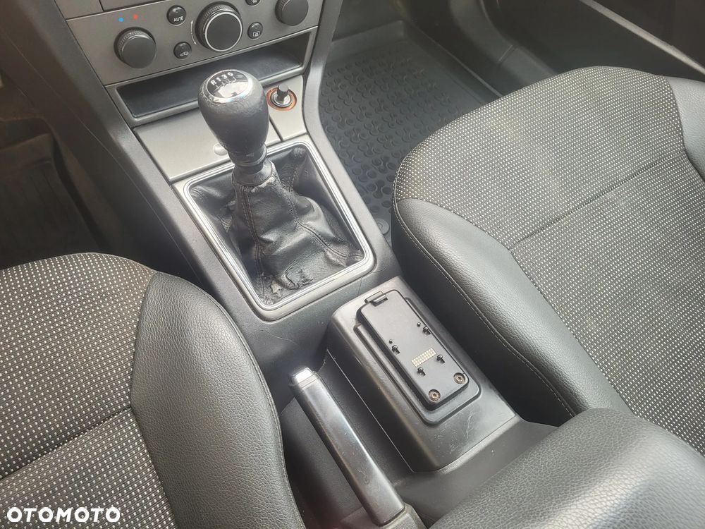 Opel Vectra 1.9 CDTI Cosmo - 11