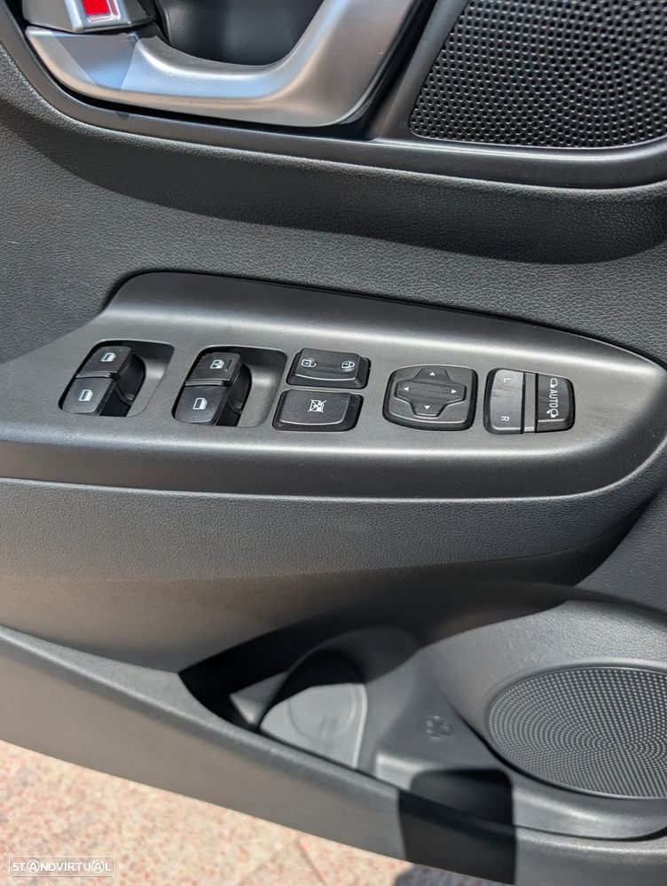 Hyundai Kauai Business - 11