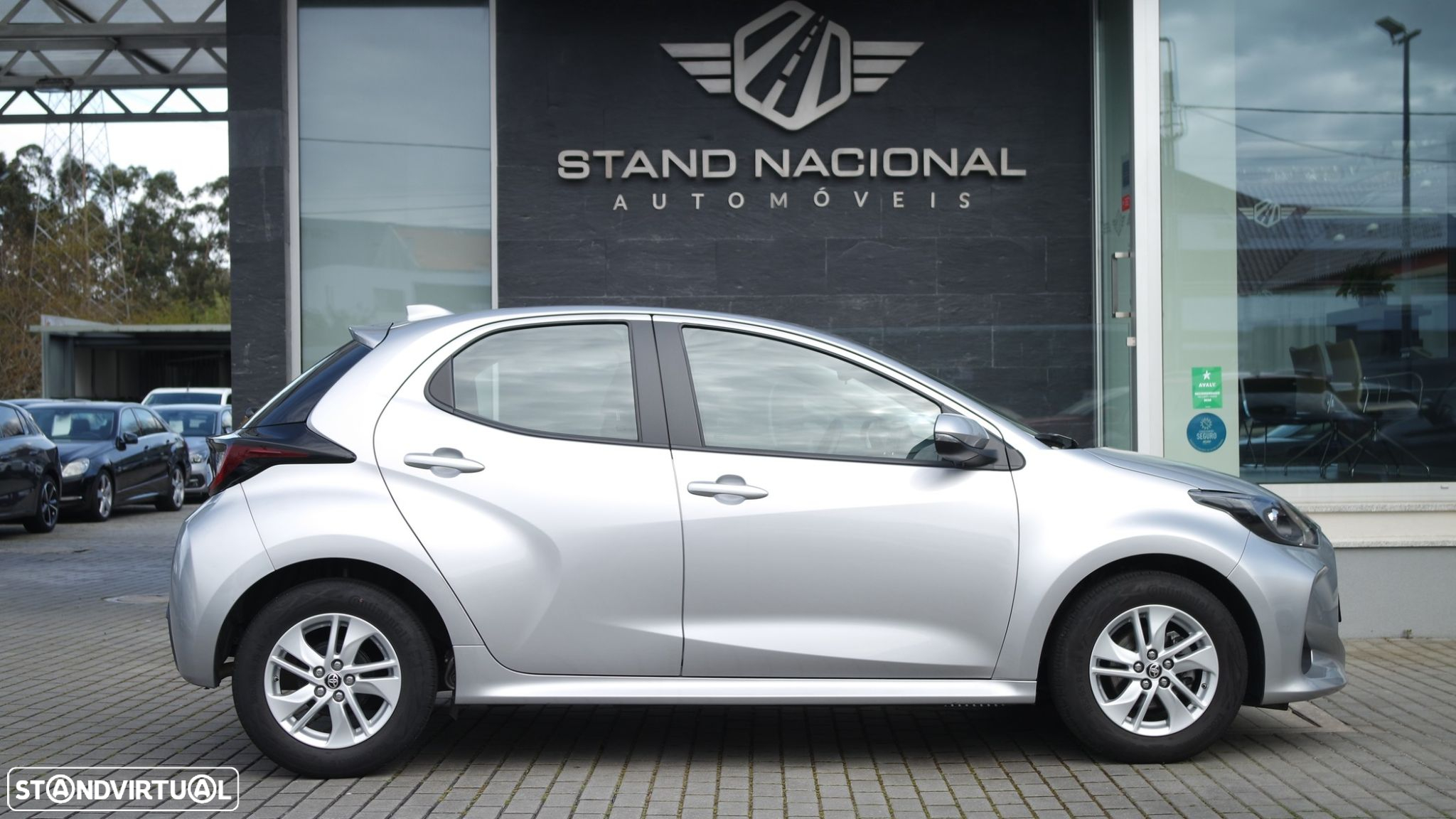 Toyota Yaris 1.0 VVT-i Comfort Plus - 5