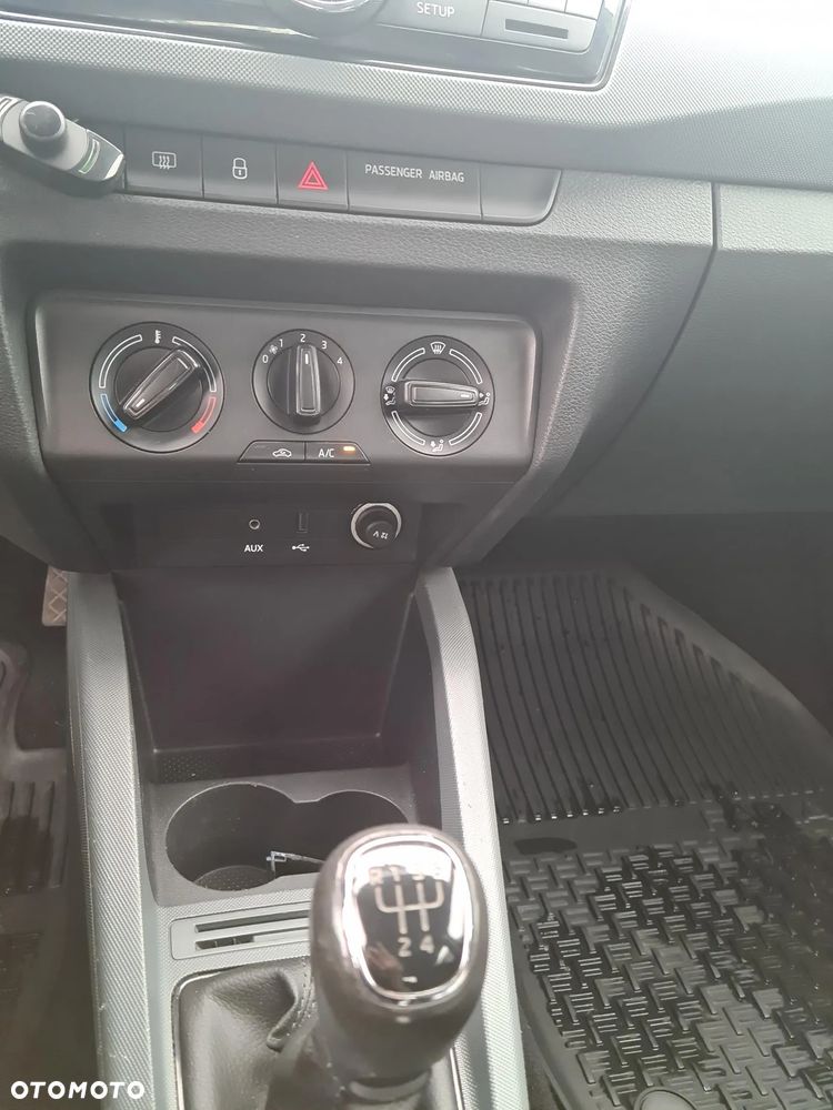 Skoda Fabia 1.2 TSI Active - 21
