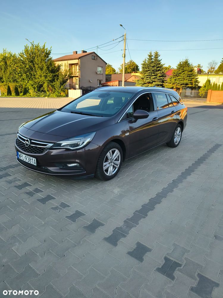 Opel Astra 1.6 CDTI Cosmo - 1