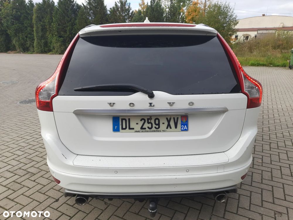 Volvo XC 60 D4 AWD Summum - 4