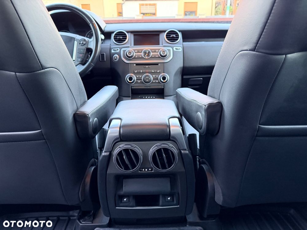 Land Rover Discovery 3.0SD V6 SE - 25