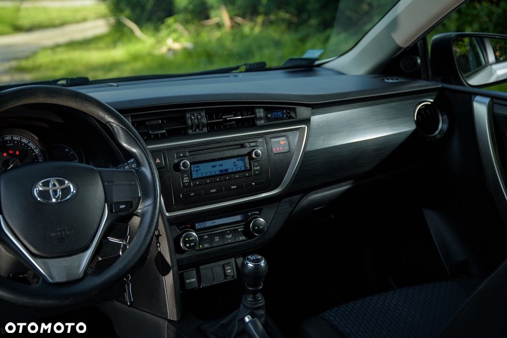 Toyota Auris 1.4 D-4D Active - 6