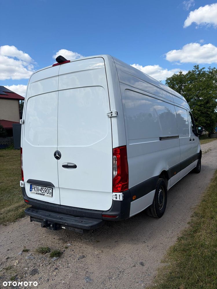 Mercedes-Benz Sprinter - 4