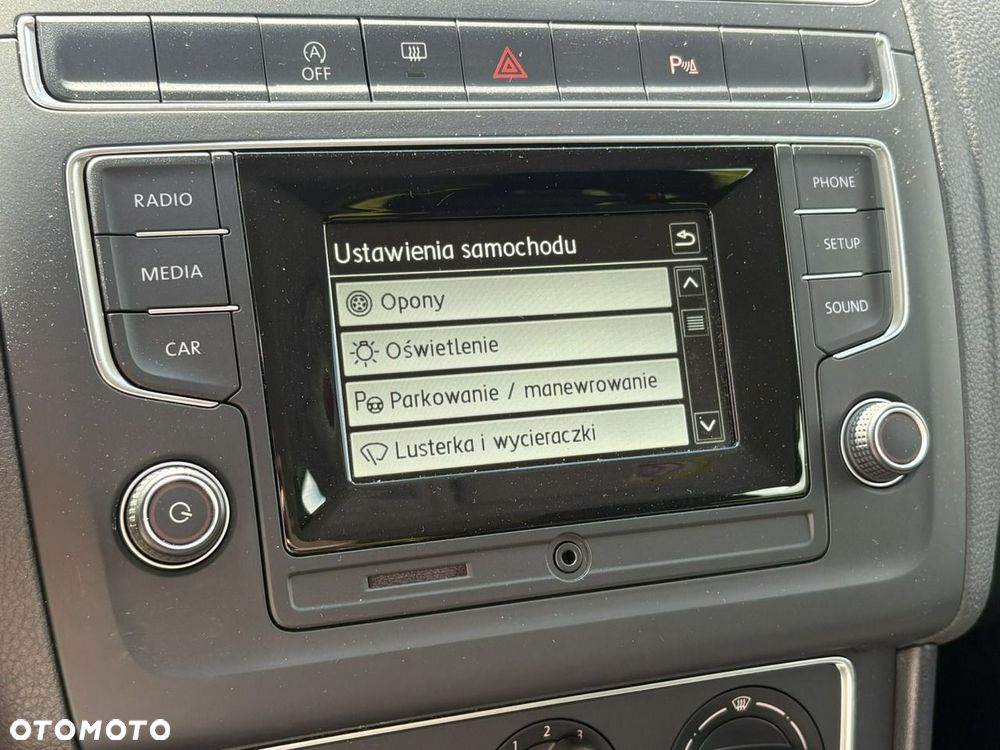 Volkswagen Polo 1.2 TSI BMT Fresh - 28