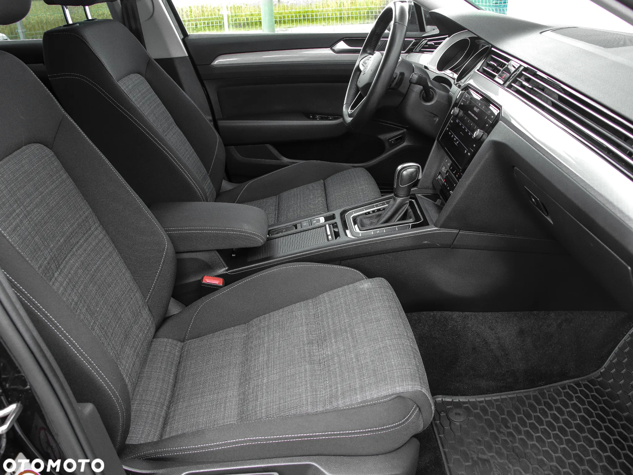 Volkswagen Passat 2.0 TSI Business DSG - 13