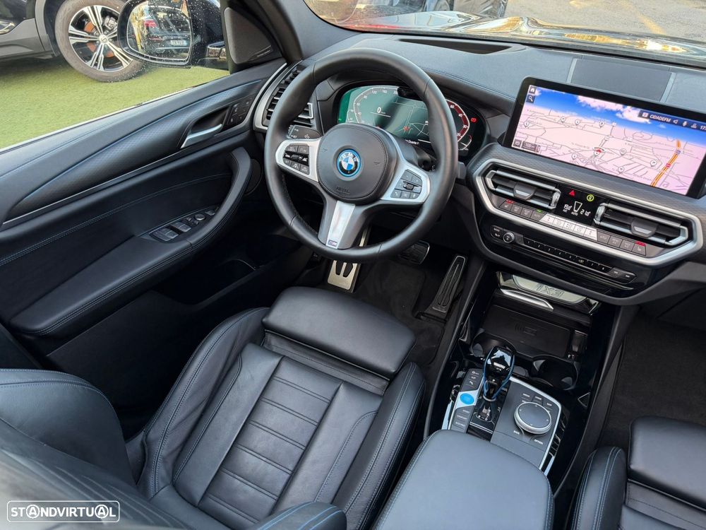 BMW iX3 M Sport Impressive - 30