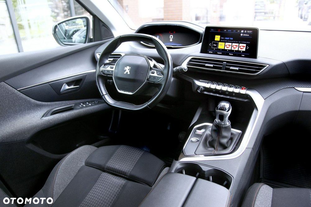 Peugeot 3008 - 11