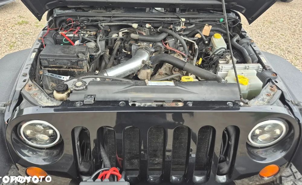 Jeep Wrangler Unlimited 3.8 Sport - 9