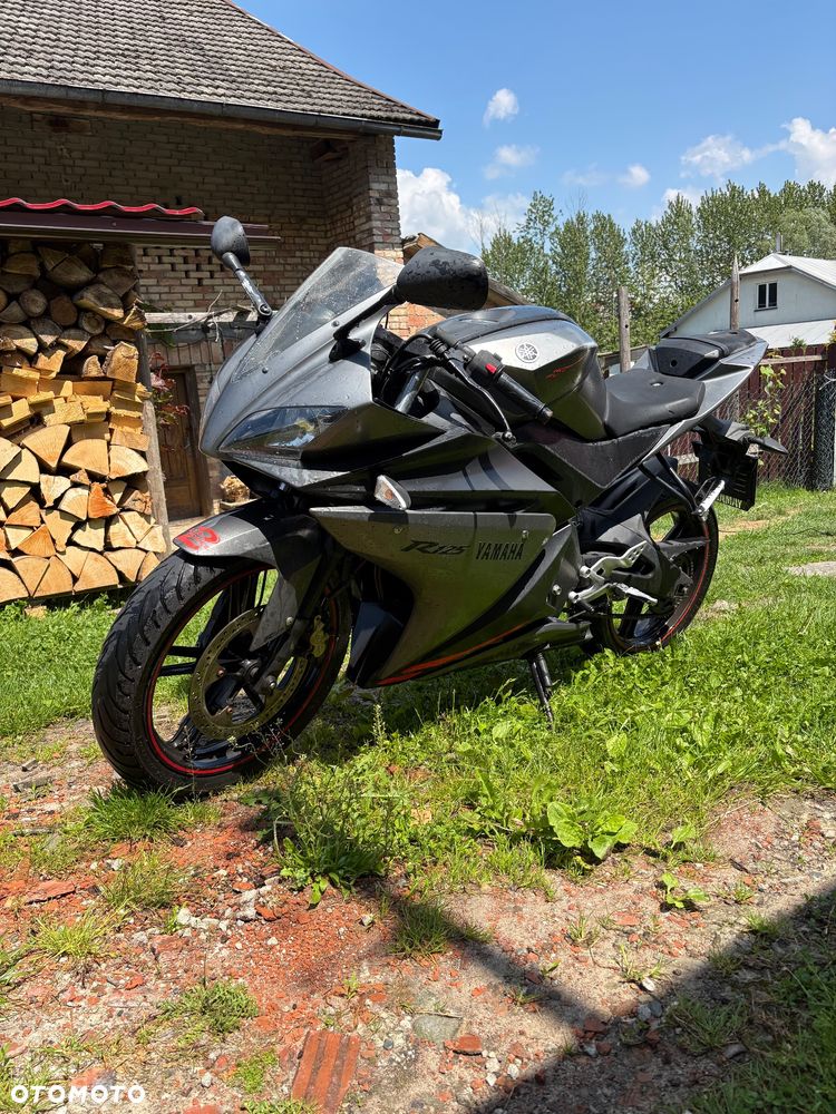 Yamaha YZF - 1
