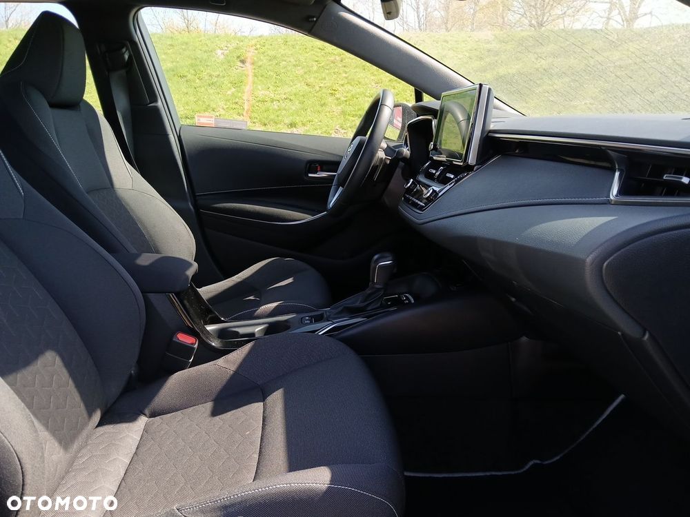 Toyota Corolla 2.0 Hybrid Comfort - 13