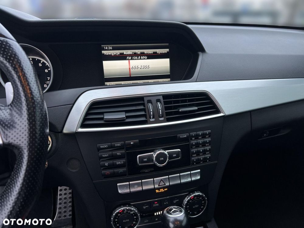 Mercedes-Benz Klasa C 63 AMG - 21