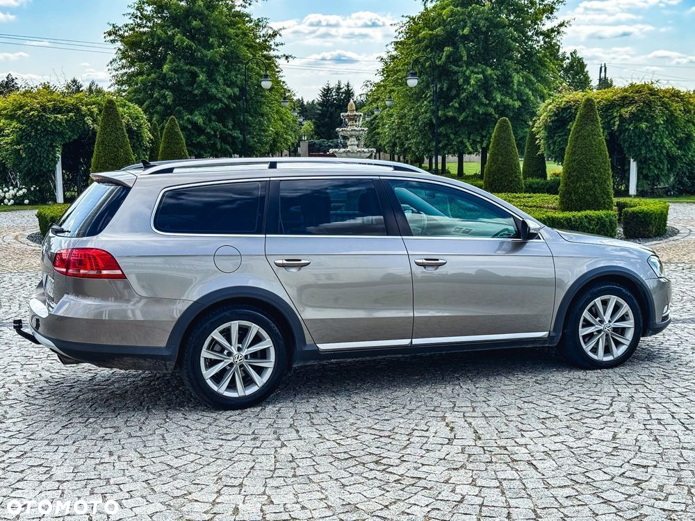 Volkswagen Passat Alltrack 2.0 TDI 4Mot DSG - 2