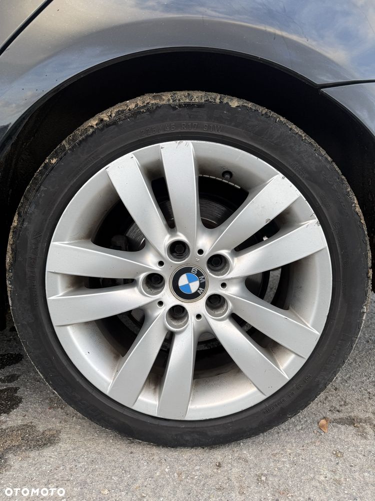 BMW Seria 3 2005 photo 3