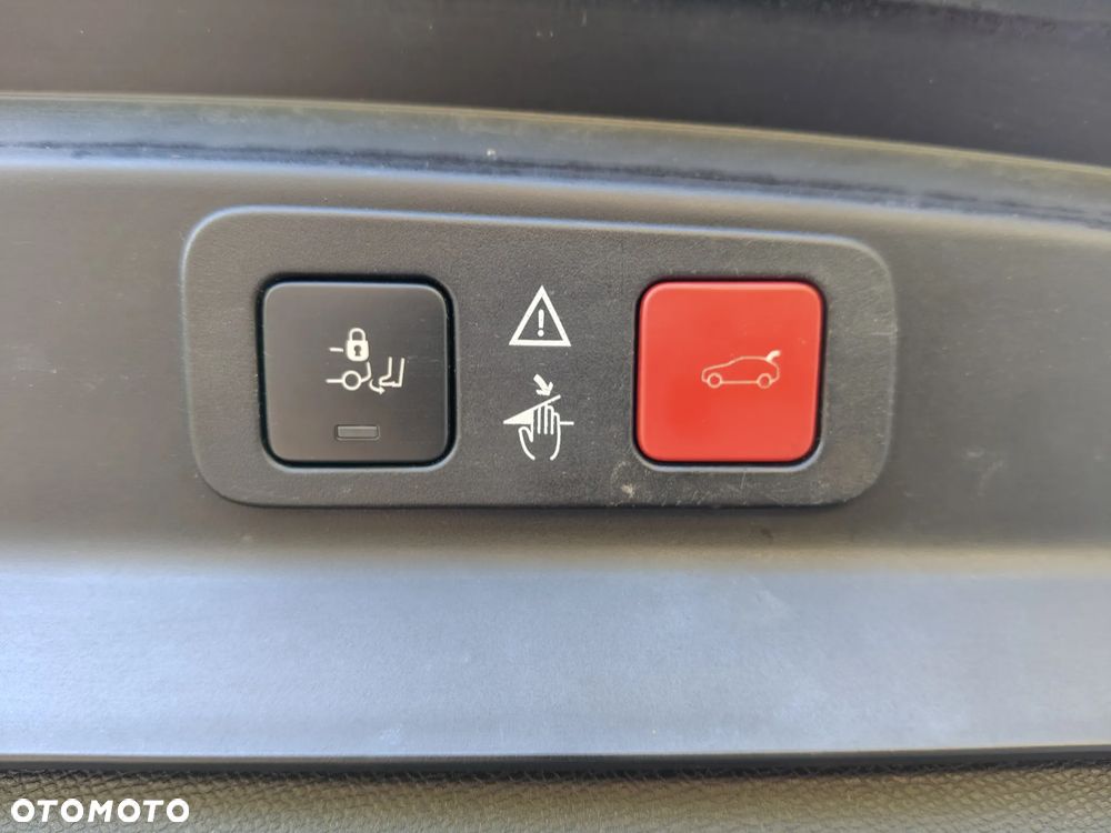 Peugeot 5008 BlueHDI 120 EAT6 Stop & Start Allure - 20