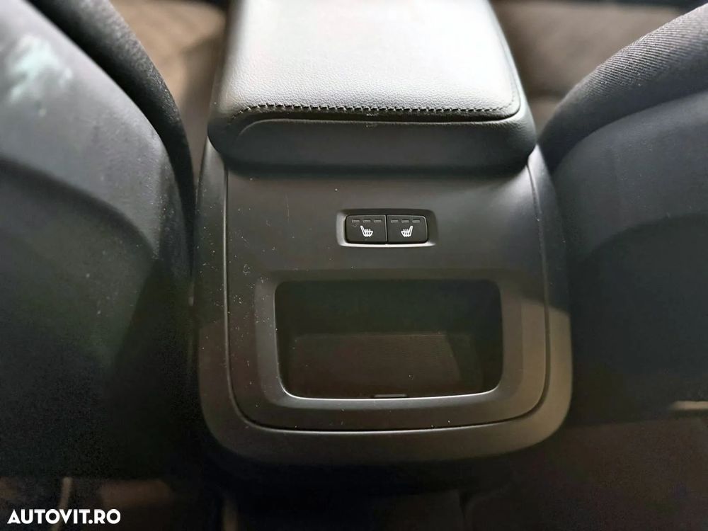 Volvo XC 60 B4 MHEV AT FWD Core - 22