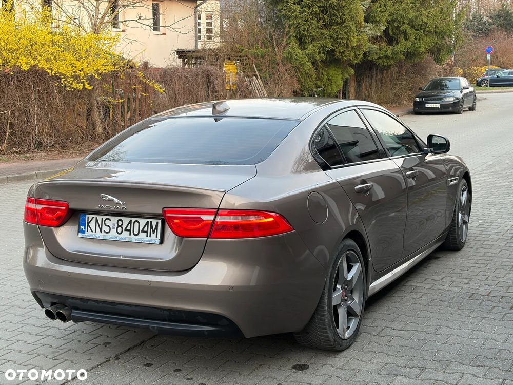 Jaguar XE 20d R-Sport - 5