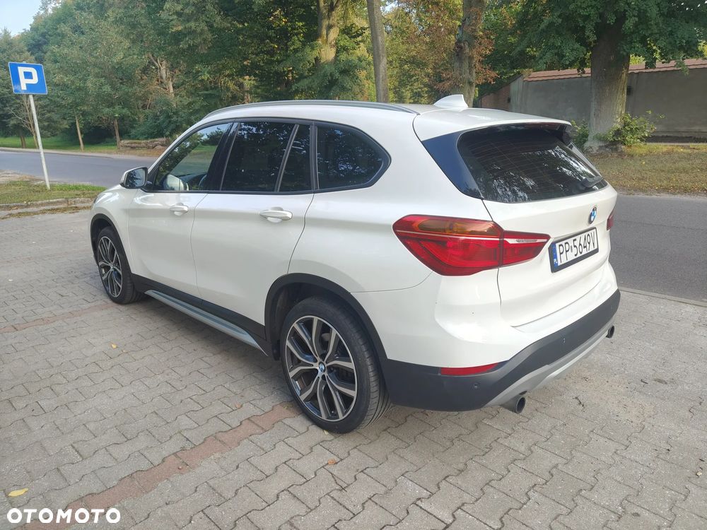 BMW X1 xDrive20i xLine sport - 4