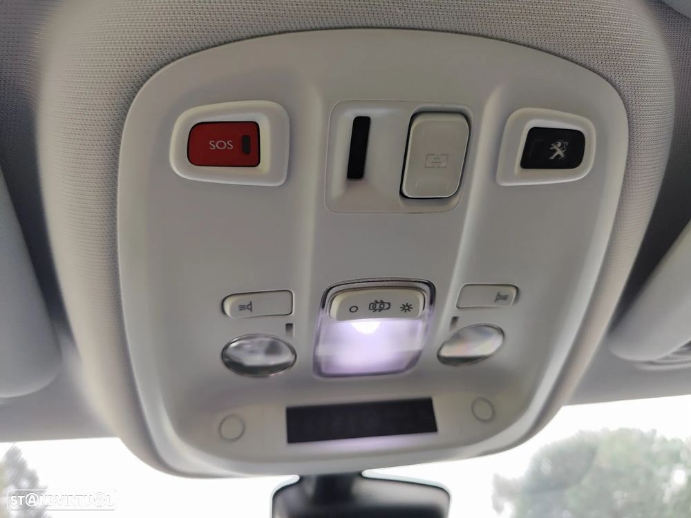 Peugeot 308 SW BlueHDi 120 Stop & Start Style - 19