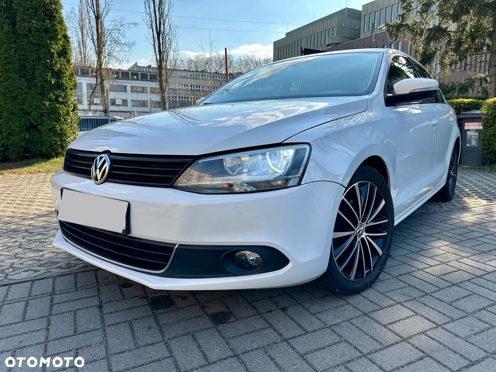 Volkswagen Jetta 2.0 TDI Highline CityLine DSG - 1