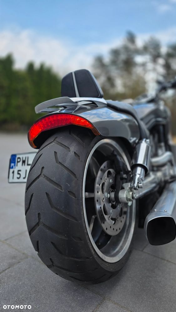 Harley-Davidson V-Rod Muscle - 4