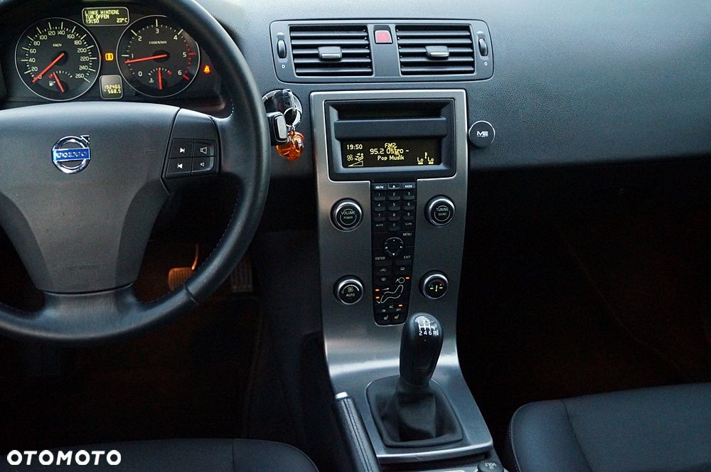 Volvo V50 D5 Momentum - 29