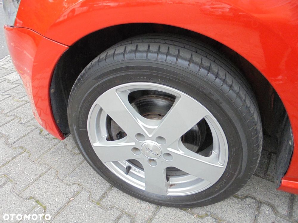 Volkswagen Polo 1.2 Team - 23
