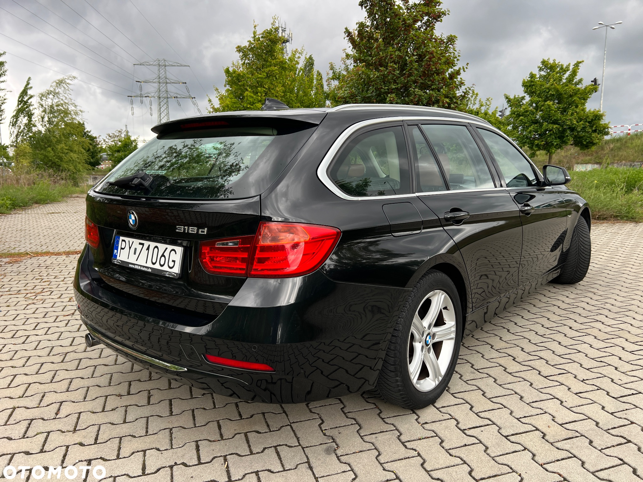 BMW Seria 3 318d Touring Luxury Line - 8