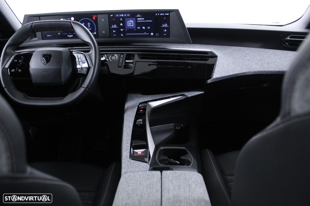 Peugeot 5008 1.2 Hybrid Allure e-DCS6 - 17