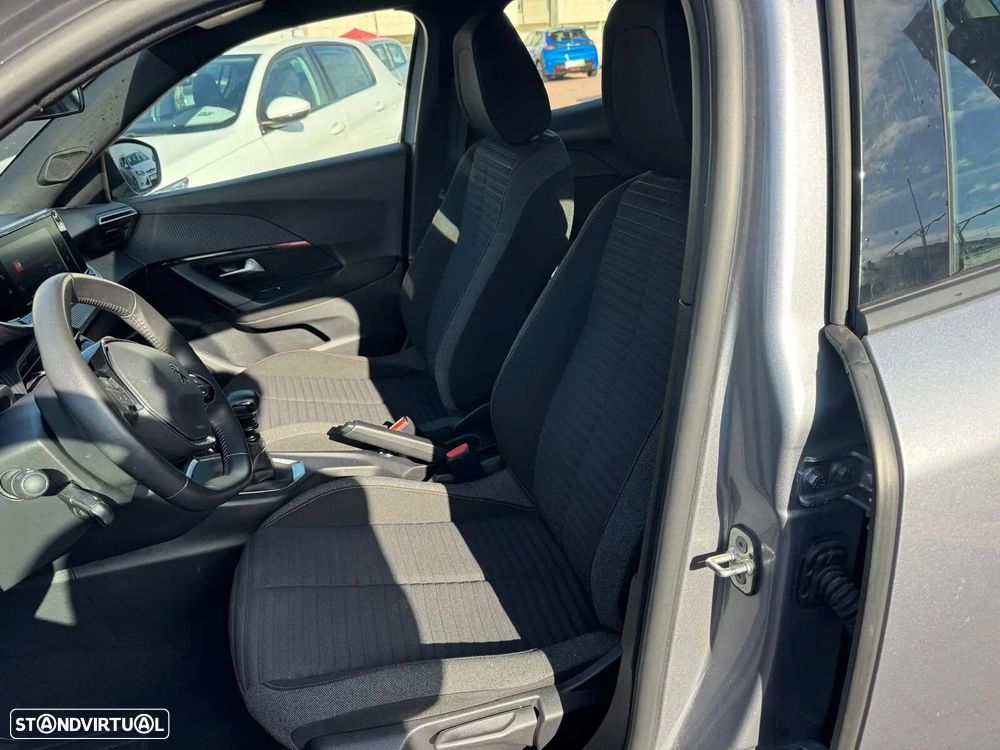 Peugeot 2008 1.2 PureTech Style - 7