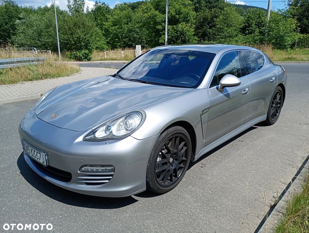 Porsche Panamera 4S - 1