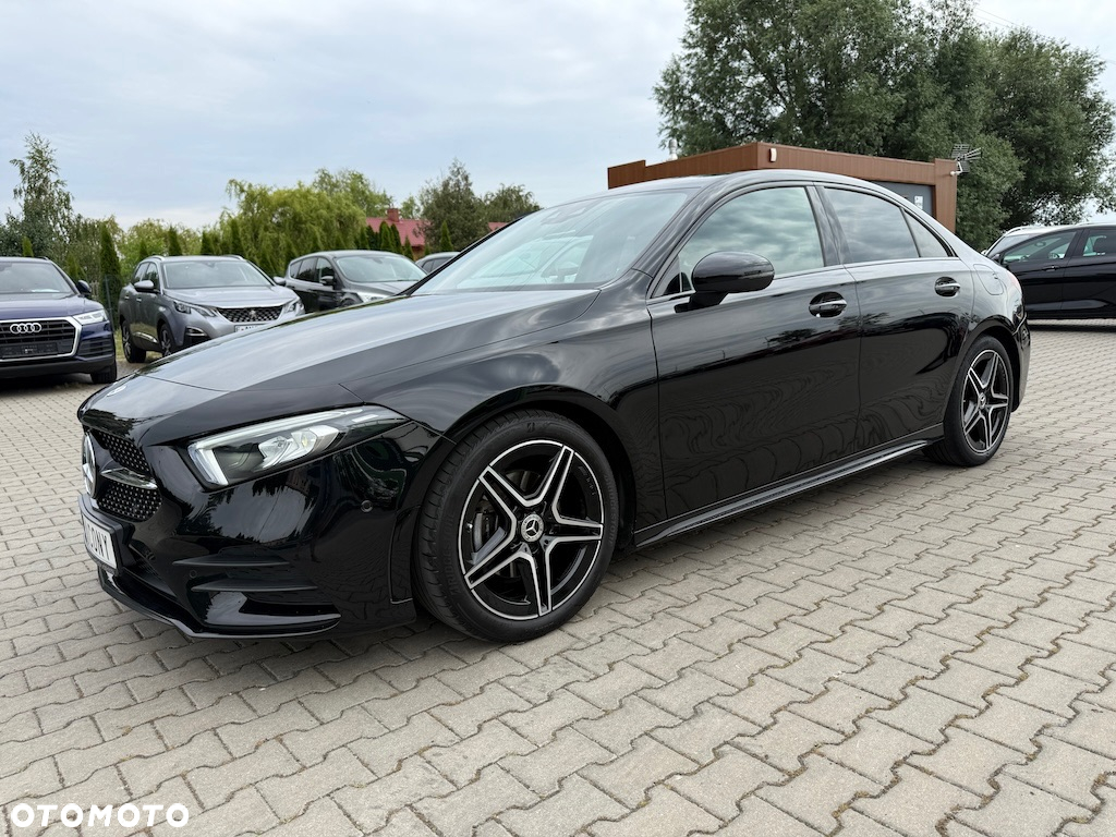 Mercedes-Benz Klasa A 180 7G-DCT AMG Line - 32