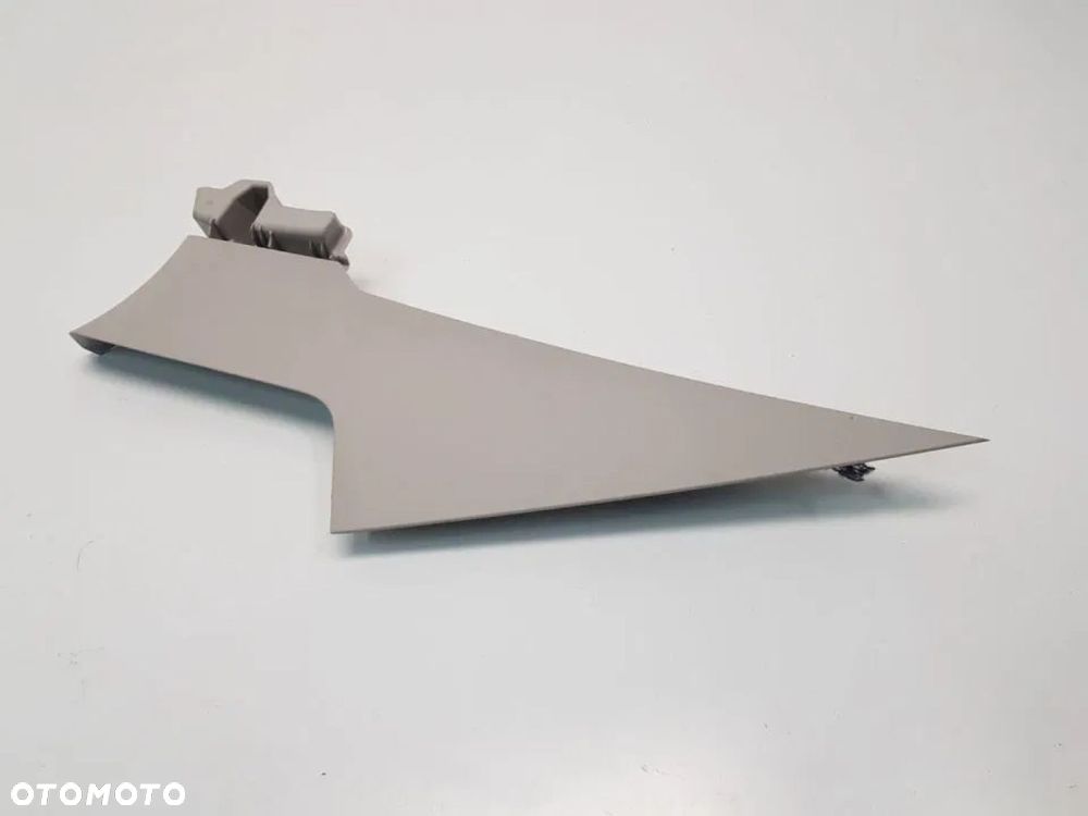 OSŁONA ZAŚLEPKA MASKOWNICA RENAULT MEGANE IV 4 - 6