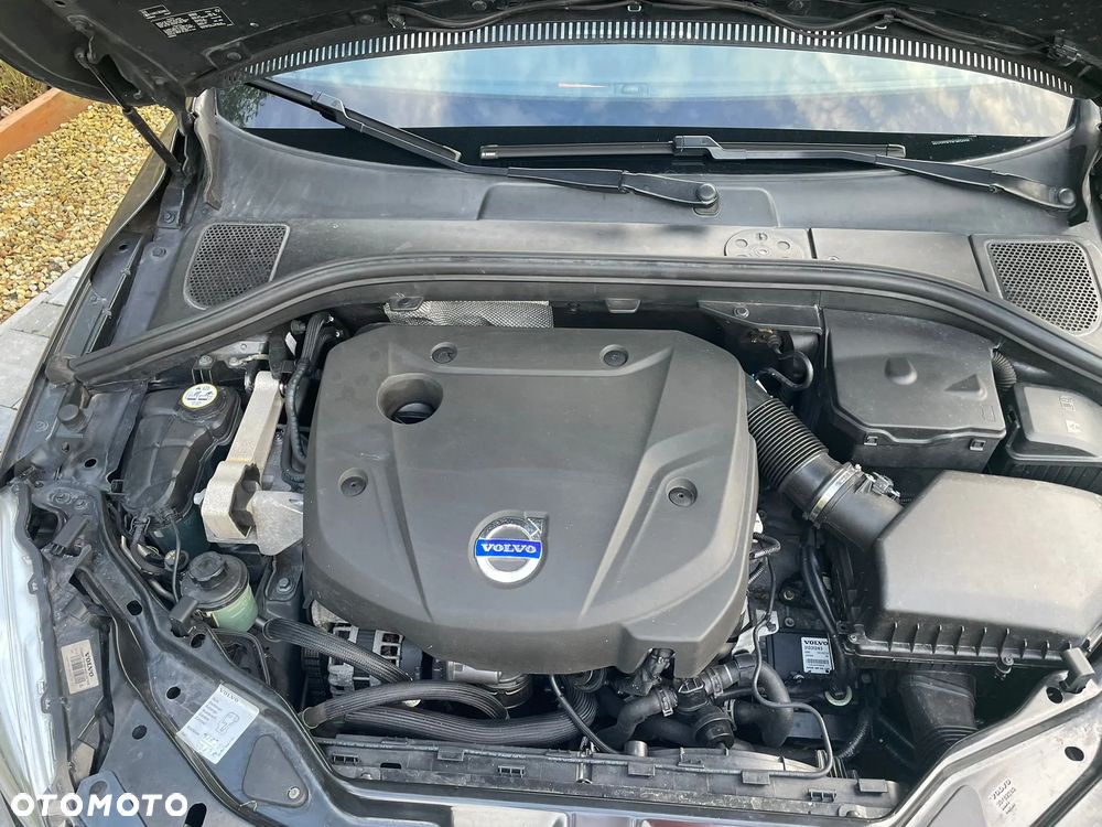 Volvo XC 60 D4 Drive-E Momentum - 11