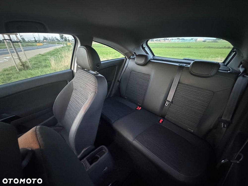 Opel Corsa 1.2 Cosmo - 16