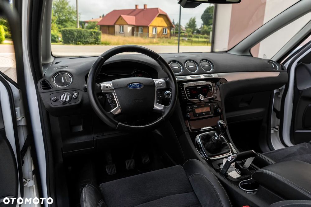 Ford S-Max 2.0 TDCi DPF Business Edition - 35