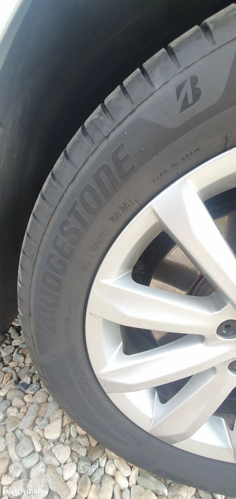 Volkswagen Passat 2.0 TDI DSG Highline - 11