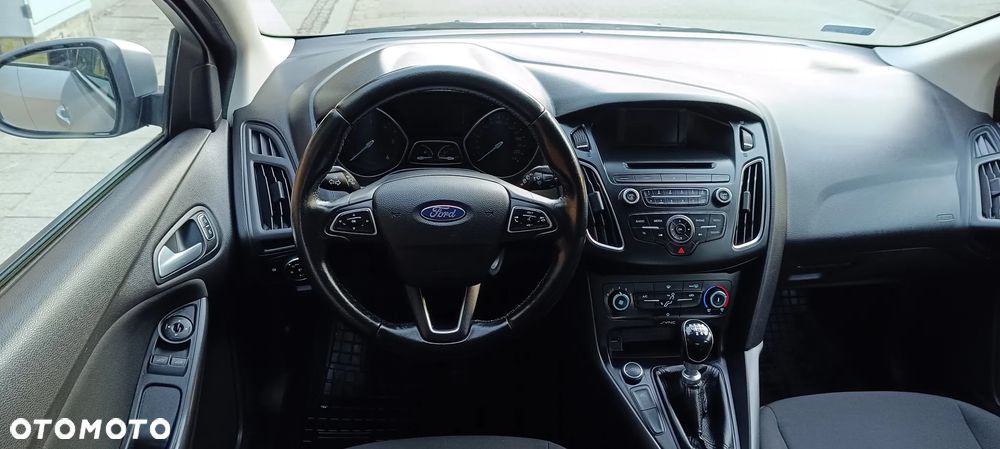 Ford Focus 1.5 TDCi SYNC Edition - 15