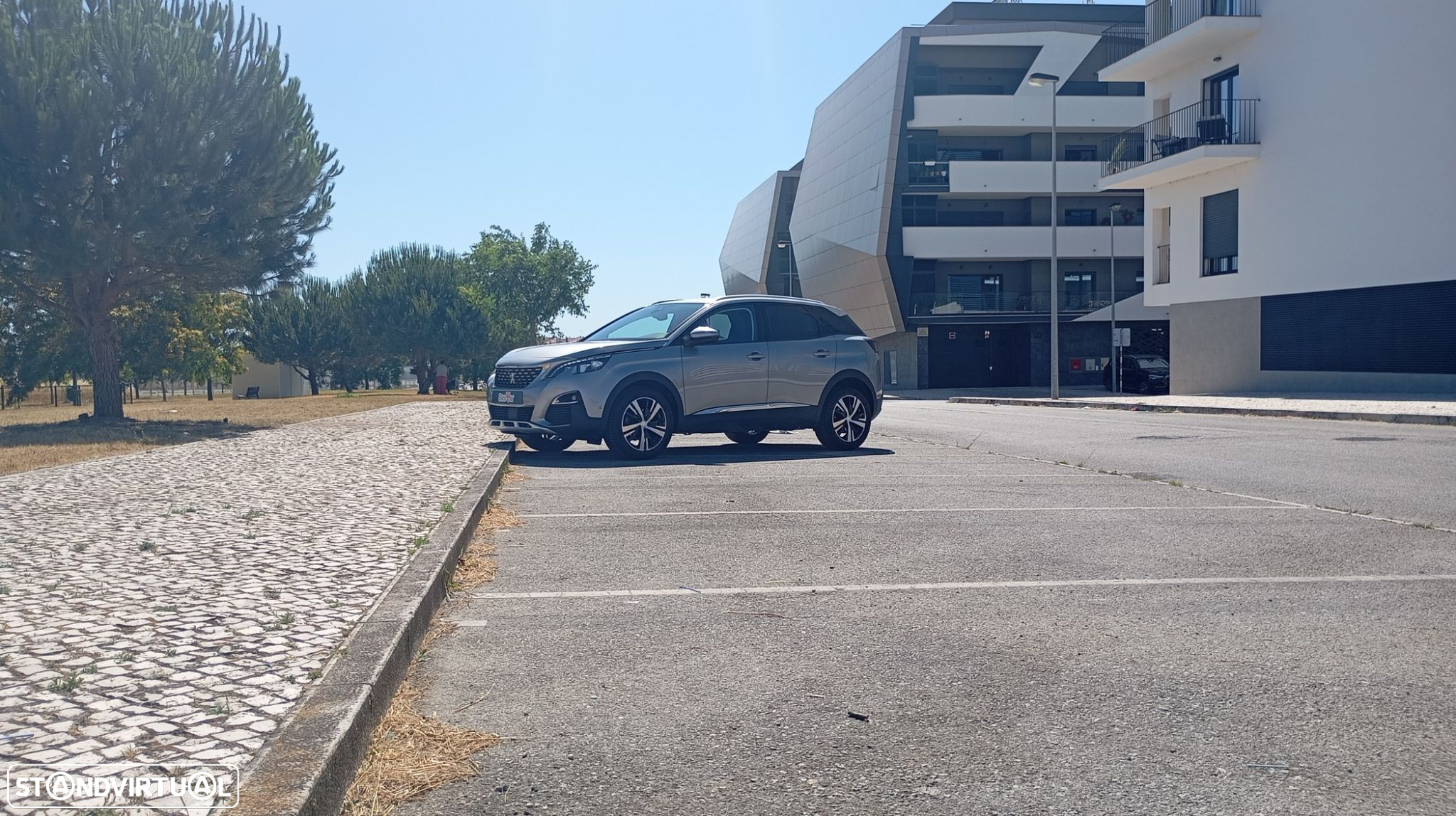 Peugeot 3008 PureTech 130 Stop & Start GPF EAT8 Allure Business-Pack - 45